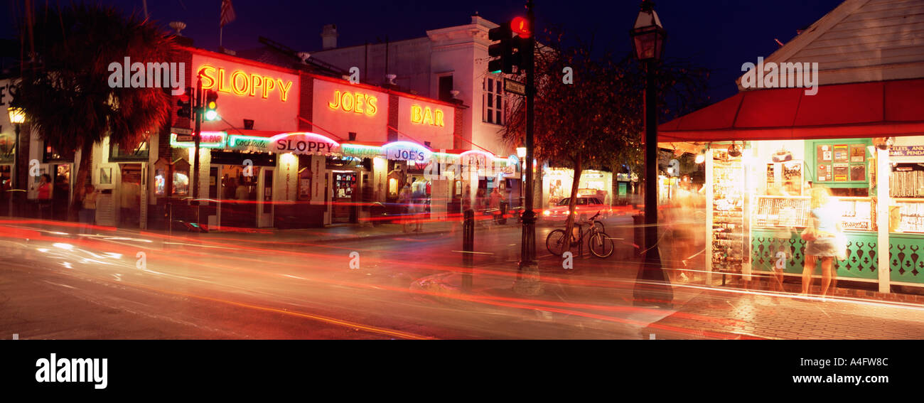 USA Floride Key West Sloppy Joes de Duval Street Bar panoramique de nuit Banque D'Images