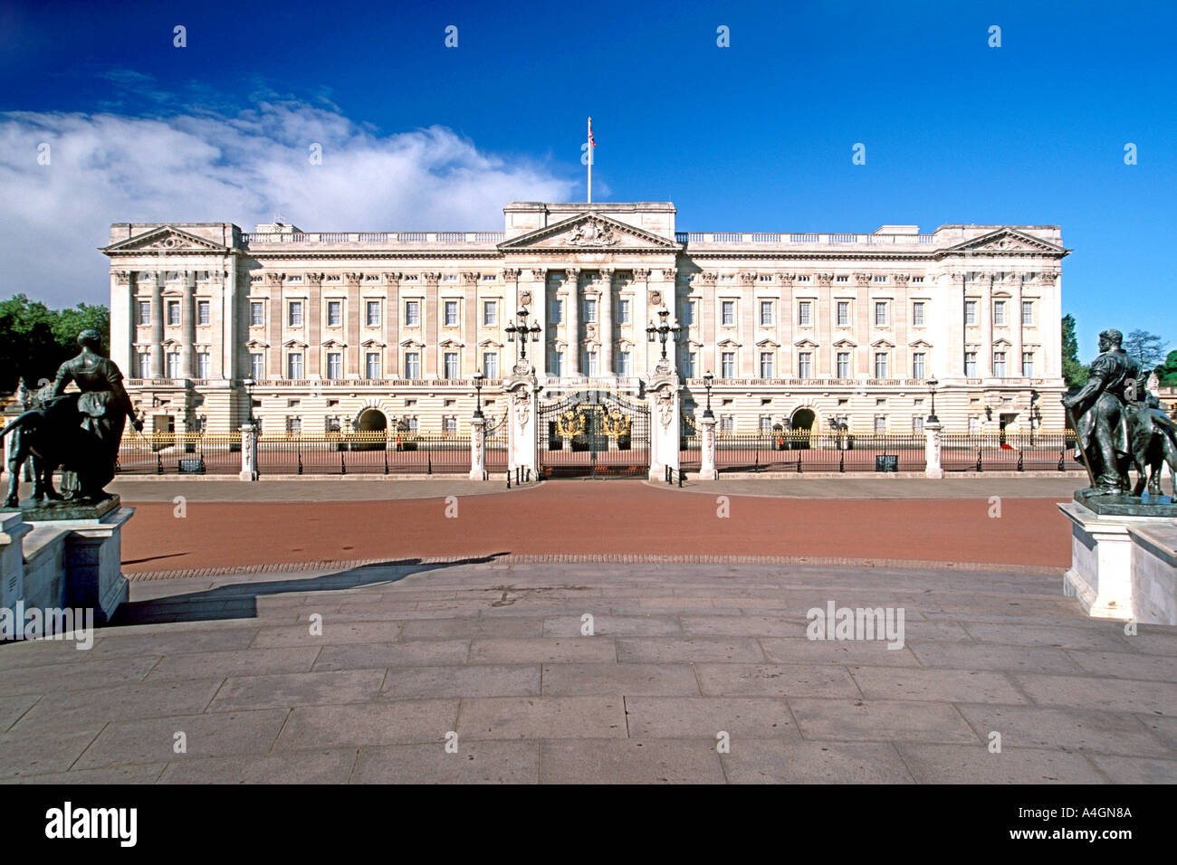 Le palais de Buckingham, l'une des demeures de la famille royale britannique à Londres. Banque D'Images