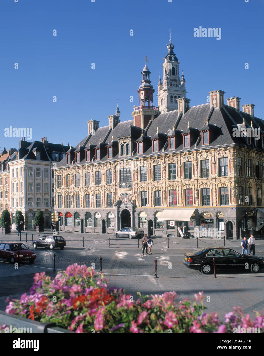 Scène de rue place du charles de gaulle Lille Hauts de France France Banque D'Images