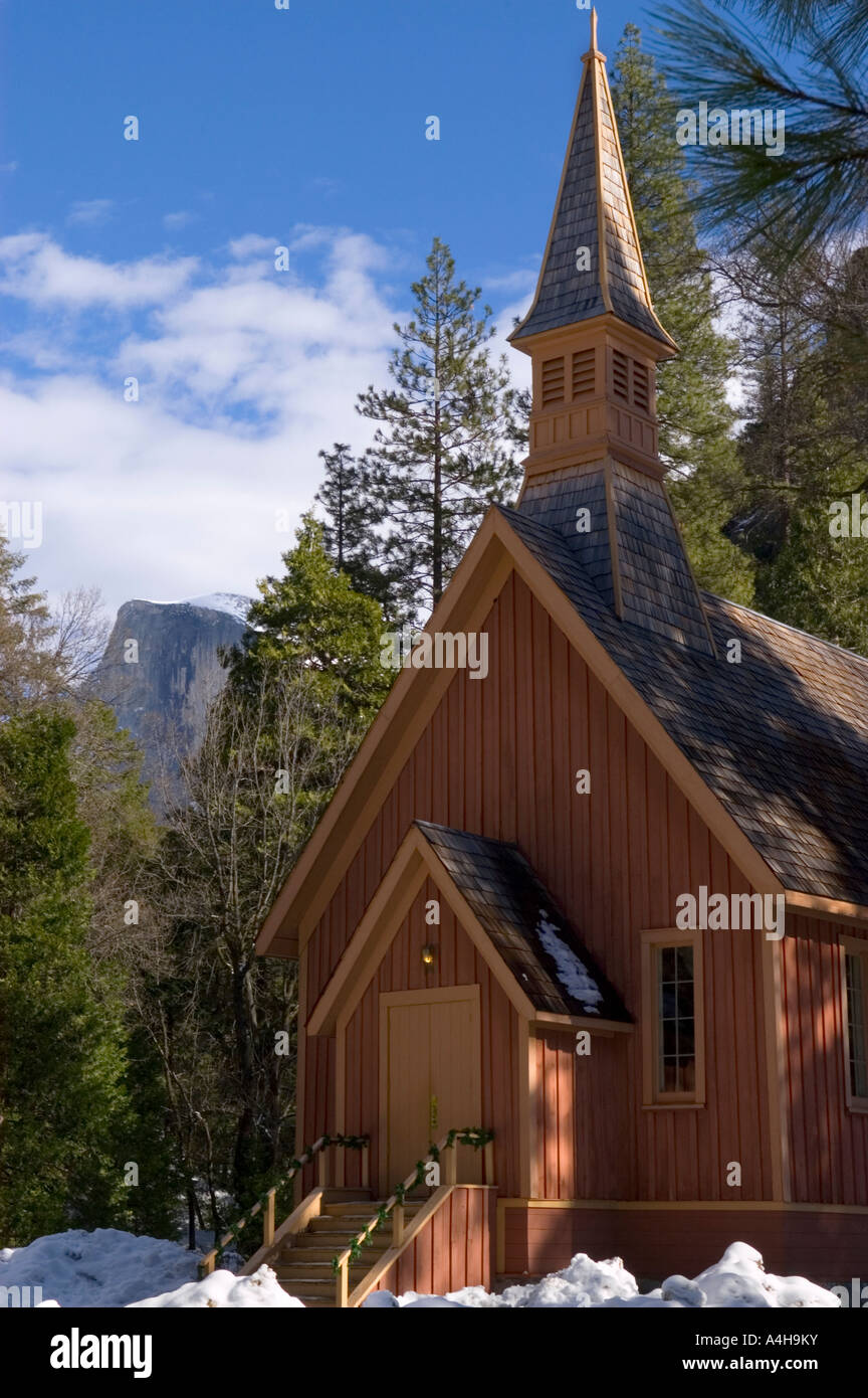 Petite chapelle dans la vallée de Yosemite Banque D'Images