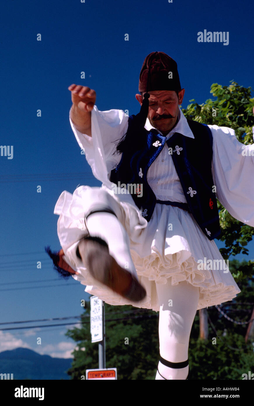 Greek dance man Banque de photographies et d'images à haute résolution -  Alamy