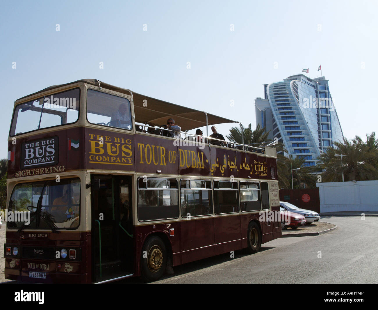 Dubaï, Le Big Bus Company, Tourbus, les visites touristiques, l'hôtel Jumeirah Beach Hotel Banque D'Images