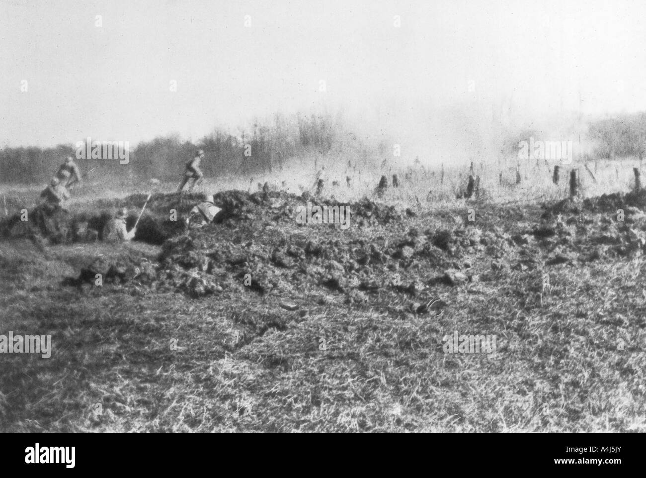 Contre-attaque française entre la Somme et l'Oise, Picardie, France, 1918. Artiste : Inconnu Banque D'Images