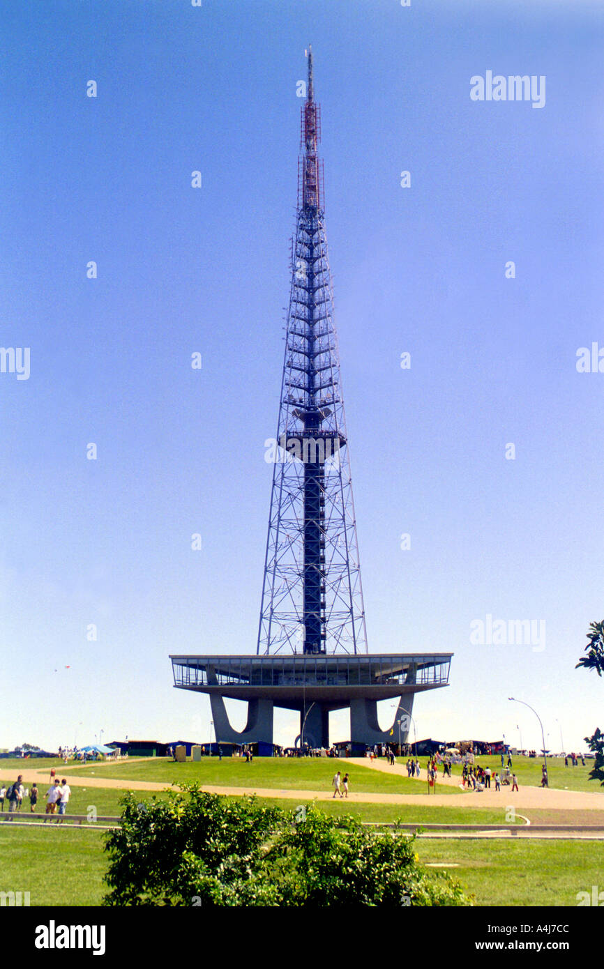 TV Tower et marché aux puces à Brasilia Banque D'Images