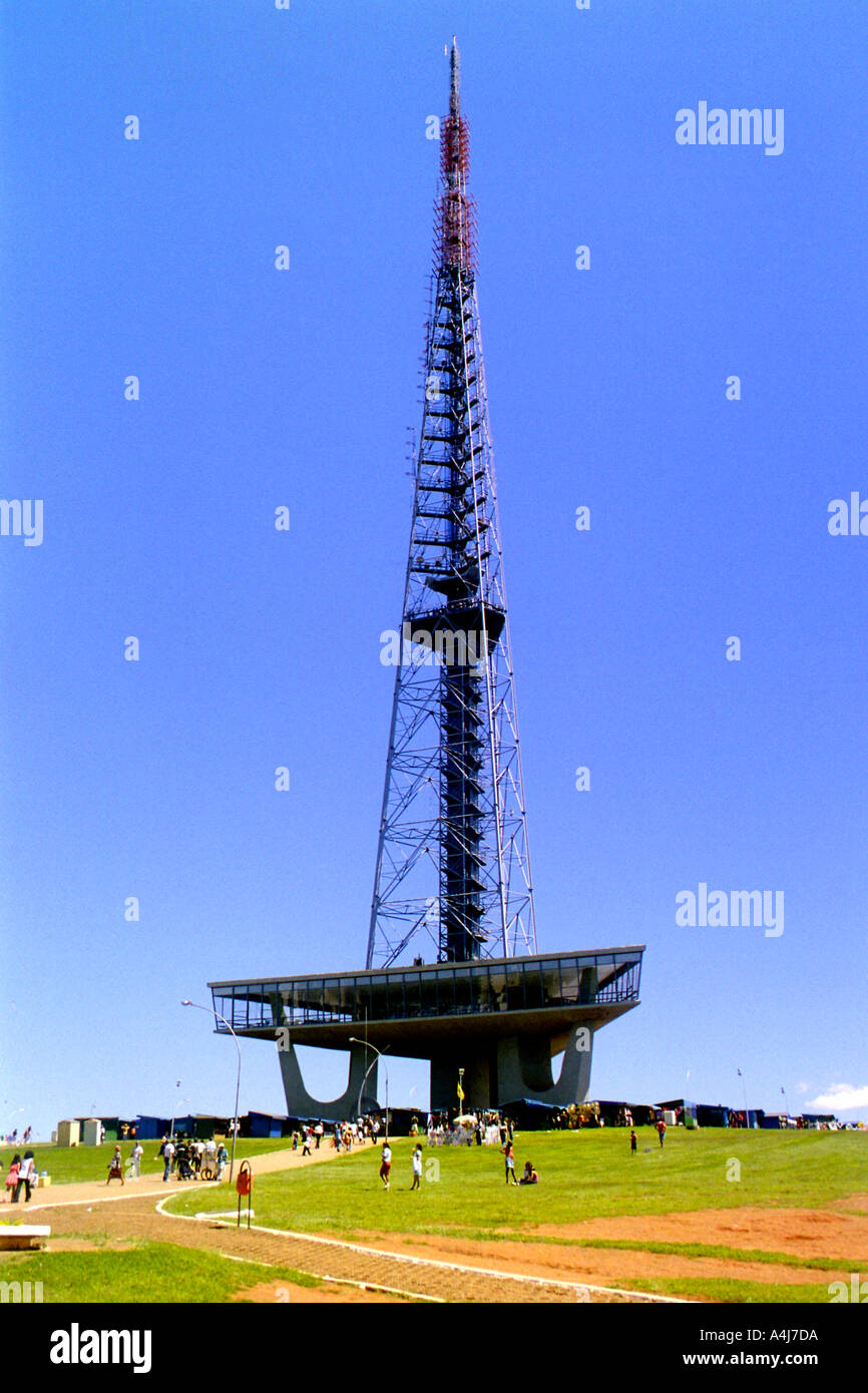 TV Tower et marché aux puces à Brasilia Banque D'Images