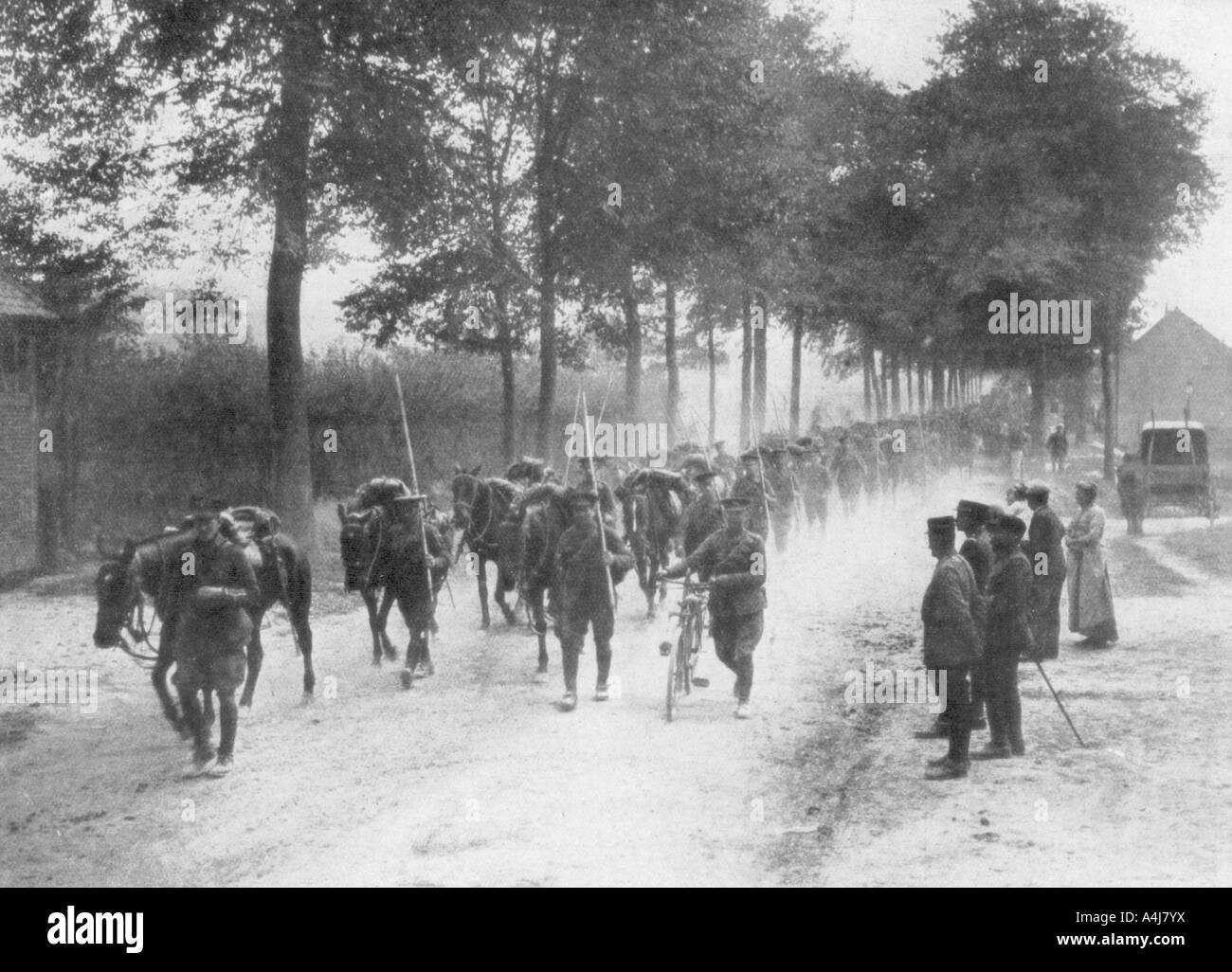 Lanciers de cavalerie britannique, France, 1914. Artiste : Inconnu Banque D'Images