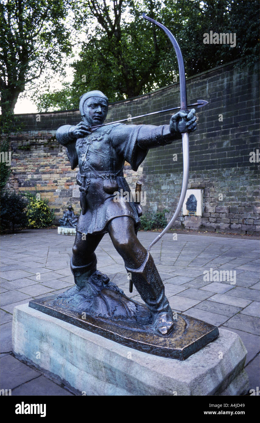 Statue de Robin des Bois, Nottingham England UK Royaume-Uni GB Grande-bretagne Îles britanniques Europe Banque D'Images