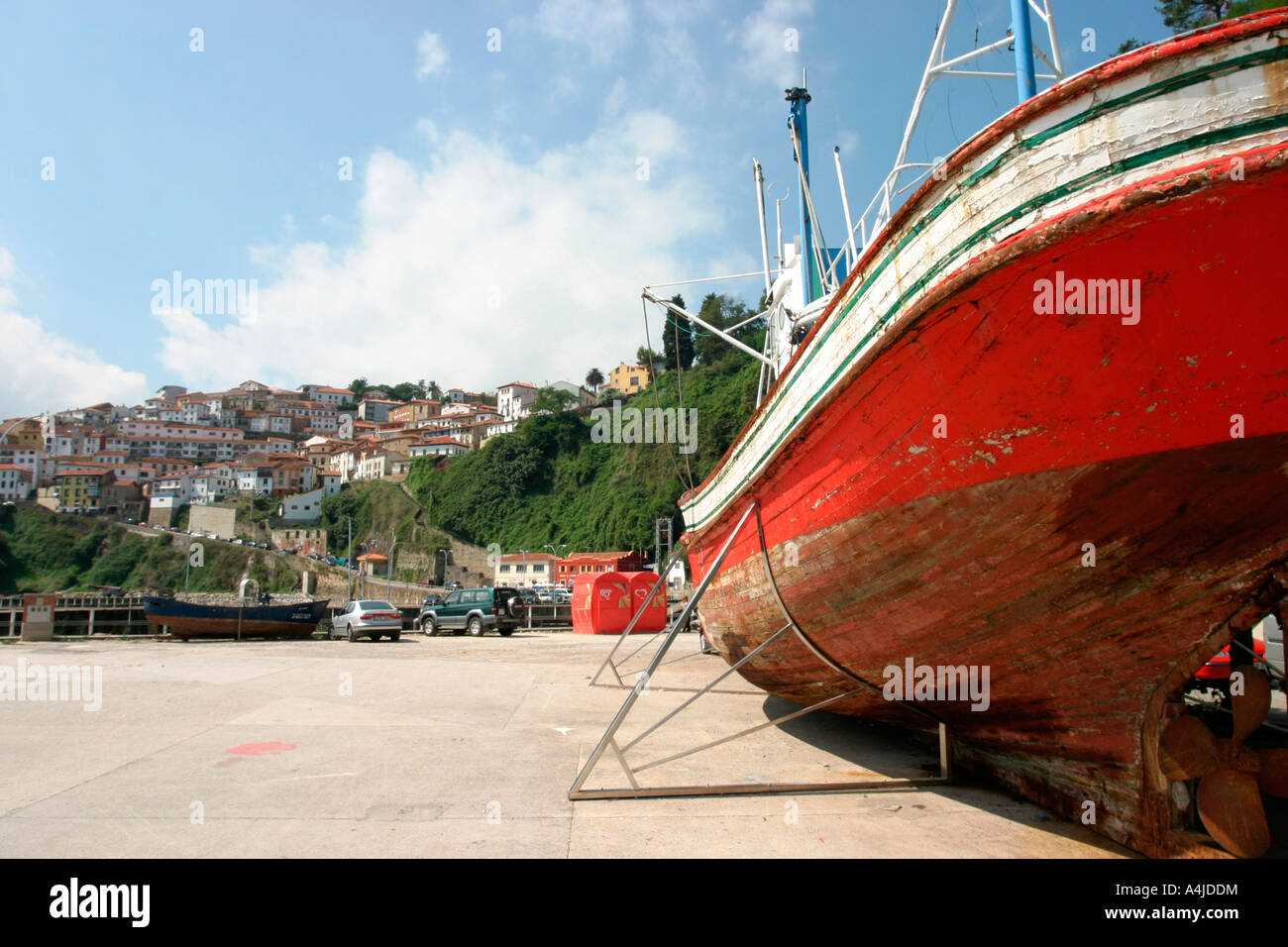 Port de pêche de Lastres, Costa Verde, dans le Nord de l'Espagne Banque D'Images