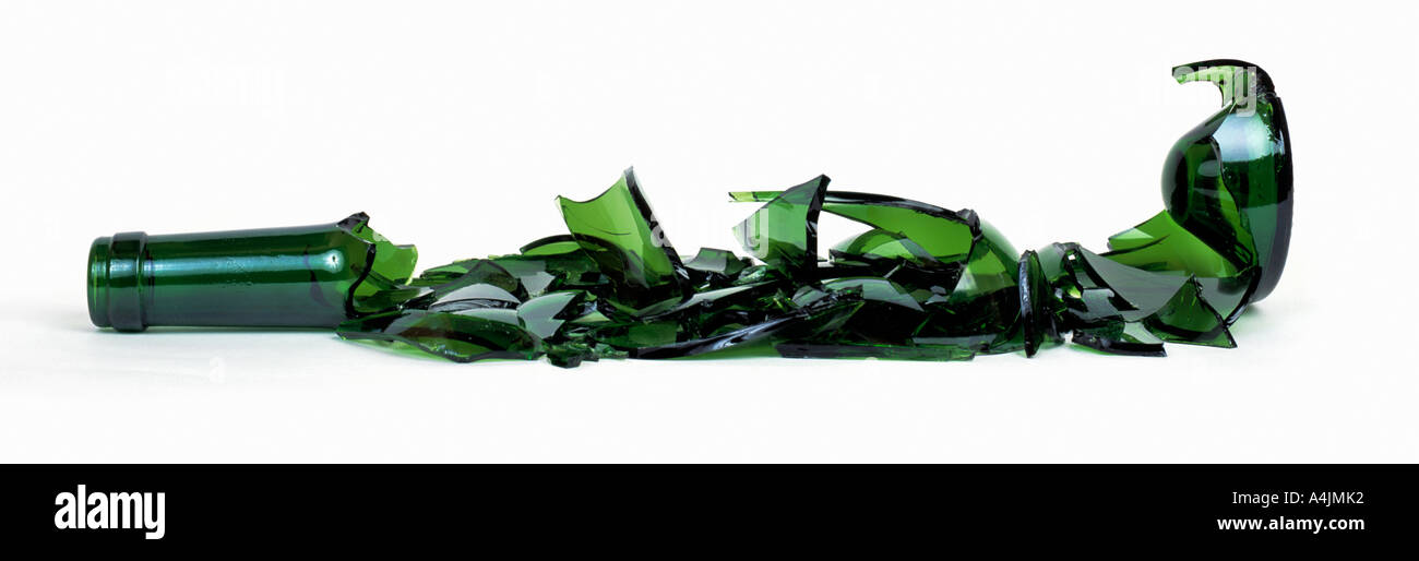 Fragments de verre de bouteille de vin Banque D'Images