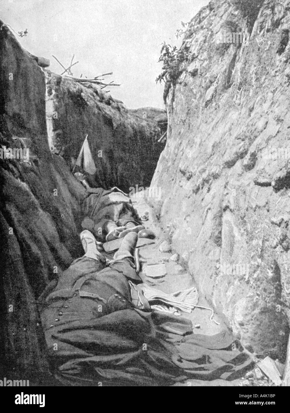 Dans l'une des tranchées de Quennevières, bataille de Champagne, 1915. Artiste : Inconnu Banque D'Images