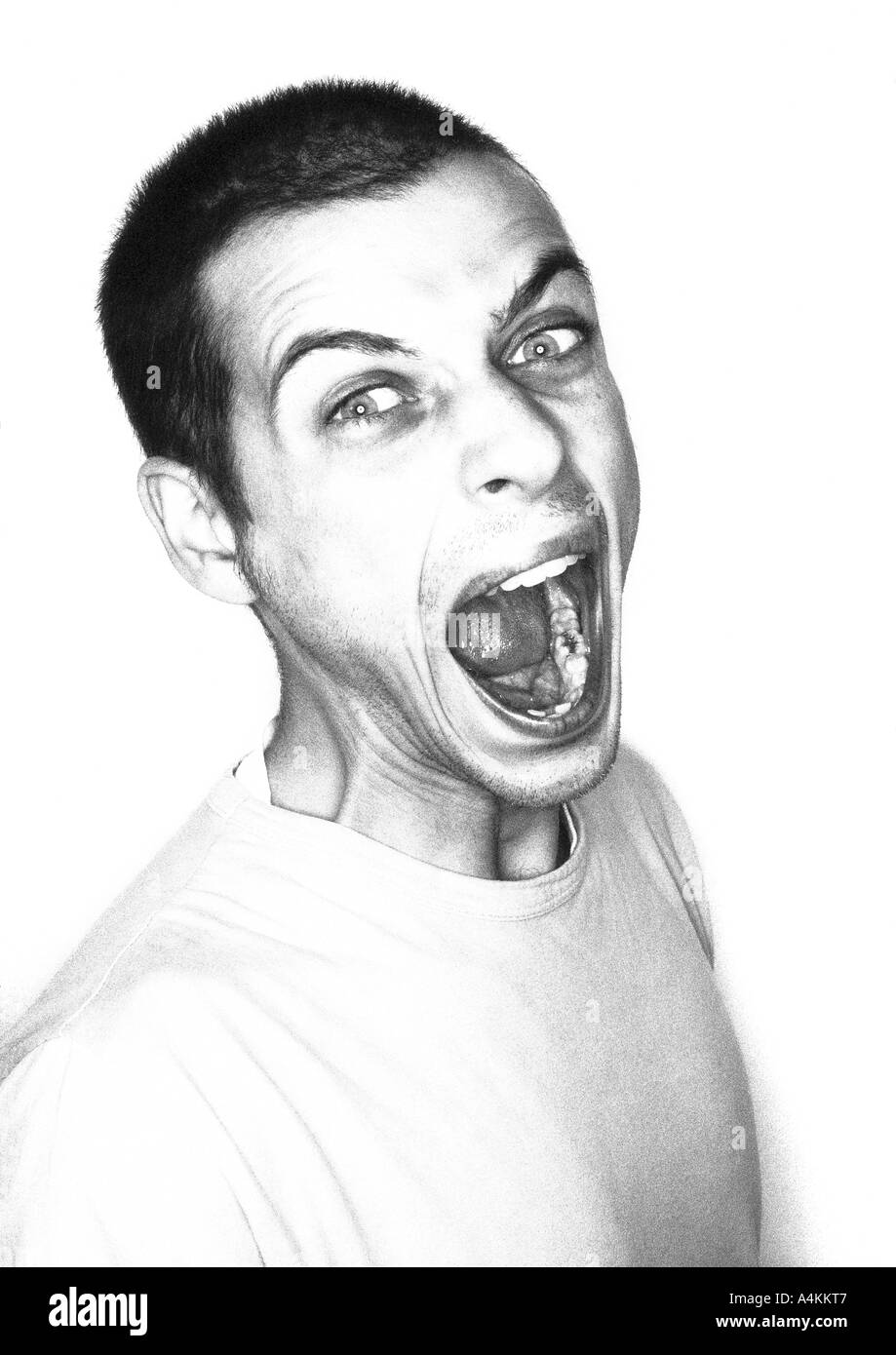 Man screaming at camera, portrait Banque D'Images