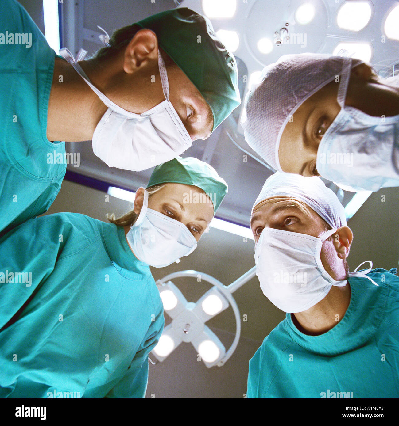 L'équipe chirurgicale, point de vue du patient Banque D'Images