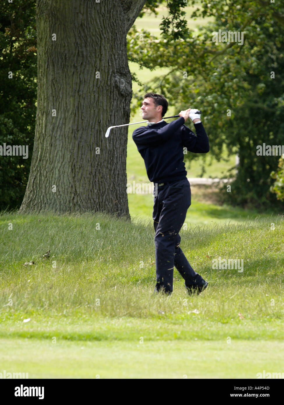 Lee slattery joue tir d'approche à l'événement de golf professionnel de la PGA Europro 2004 lonay manor norwich norfolk Angleterre East Anglia Banque D'Images