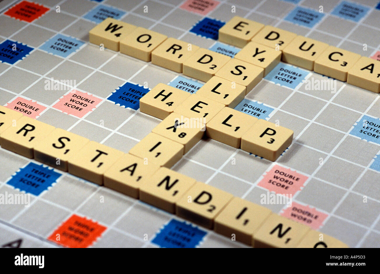 Plateau de scrabble avec des mots Banque de photographies et d’images à haute résolution Alamy