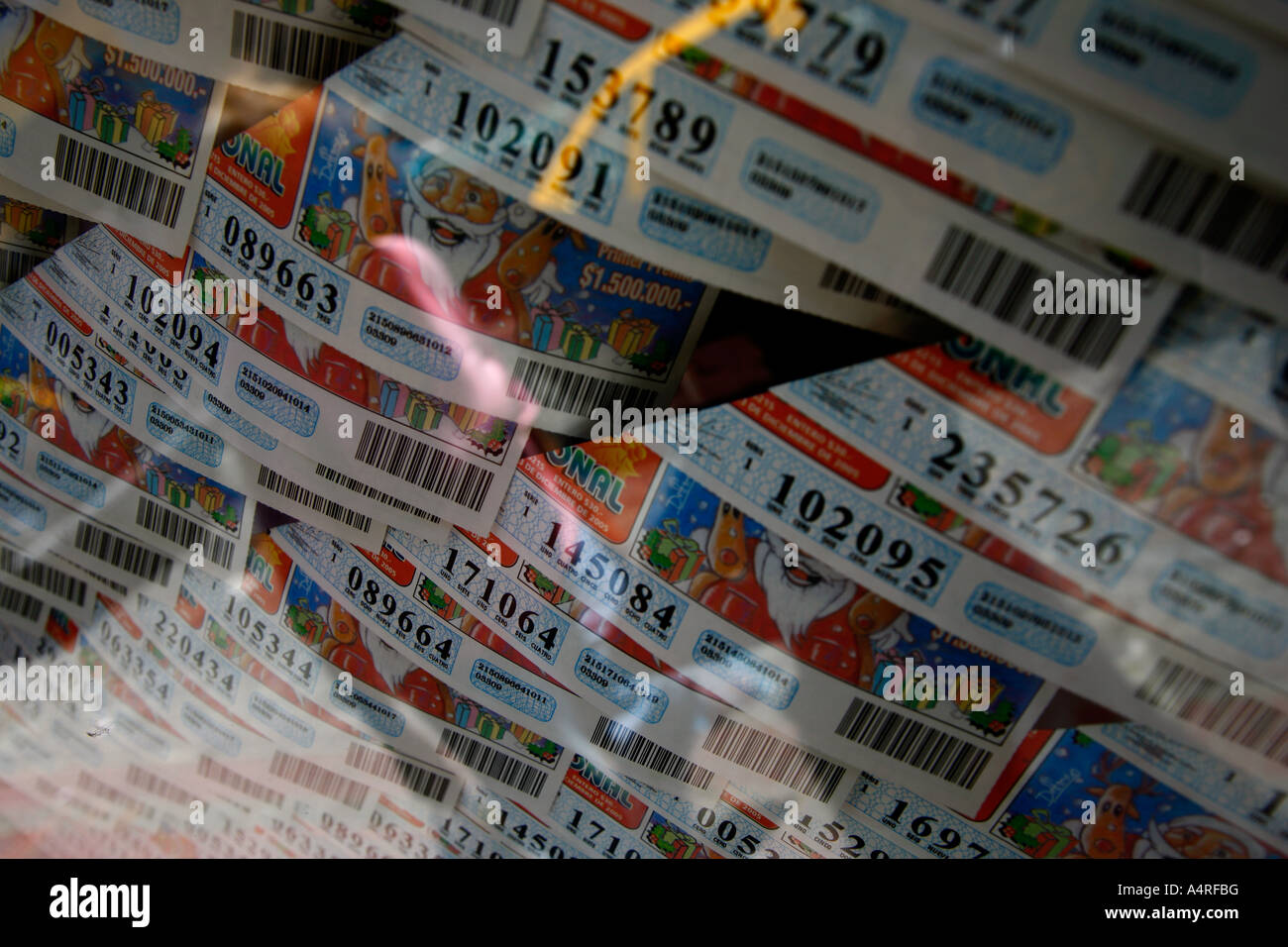 Billets de loterie dans la fenêtre Banque D'Images
