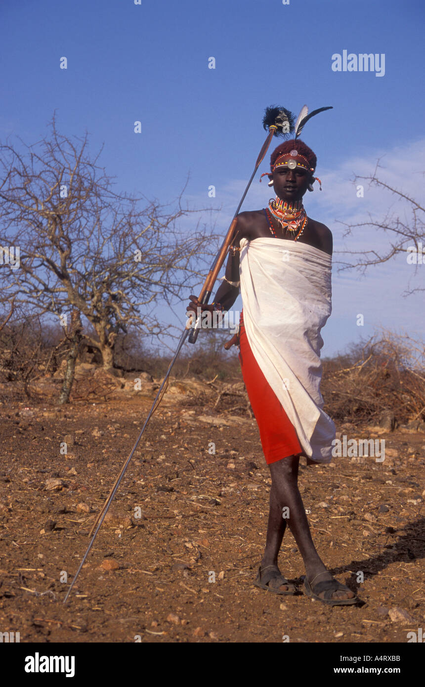 Beau guerrier Samburu Kenya Afrique de l'Est ou moran Banque D'Images