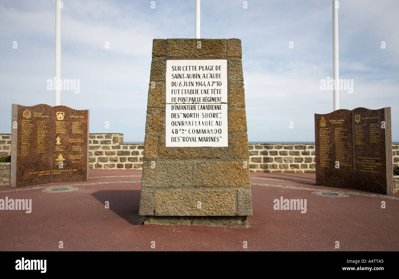 L'infanterie canadienne et Royal Marine Commando monument à St Aubin sur mer Normandie France Banque D'Images