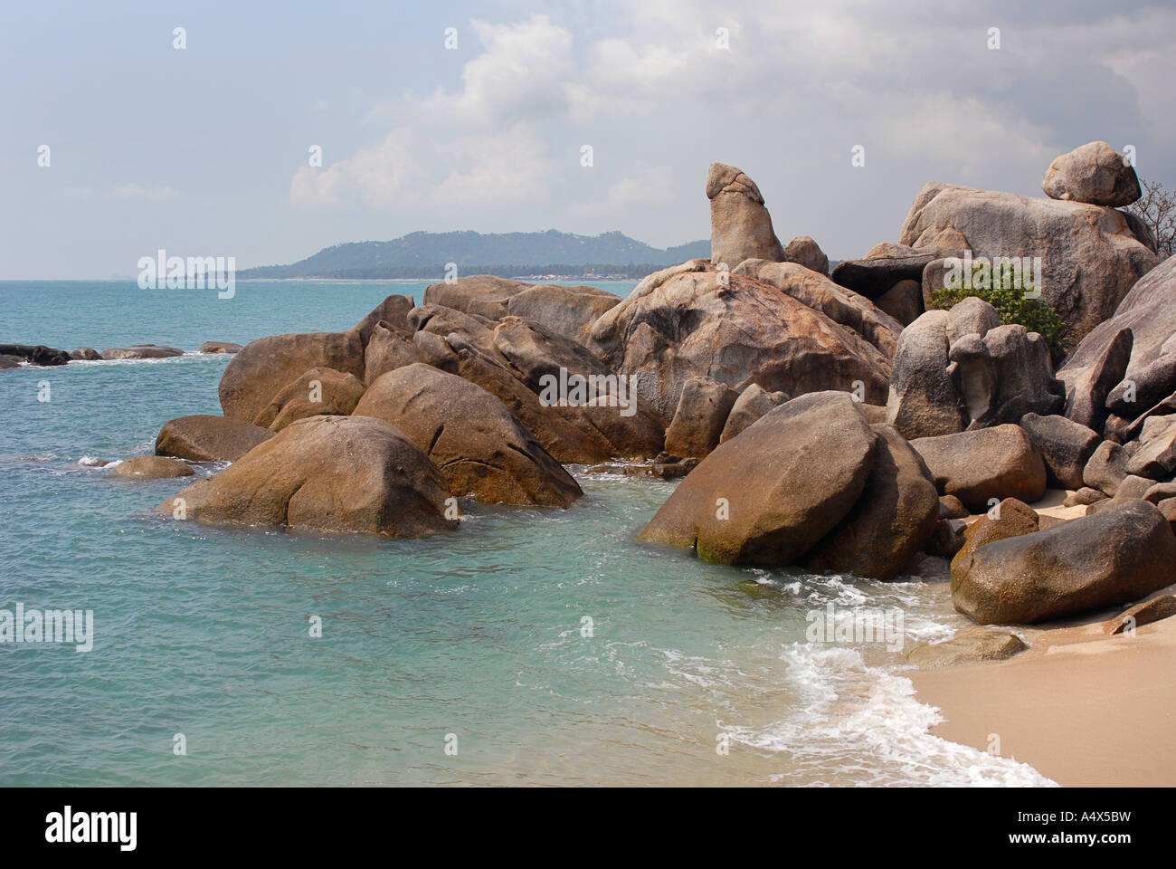 Trouvez les Hinyai rock grand-père une attraction populaire en raison de la forme phallique de la formation rocheuse Koh Samui Thaïlande Banque D'Images