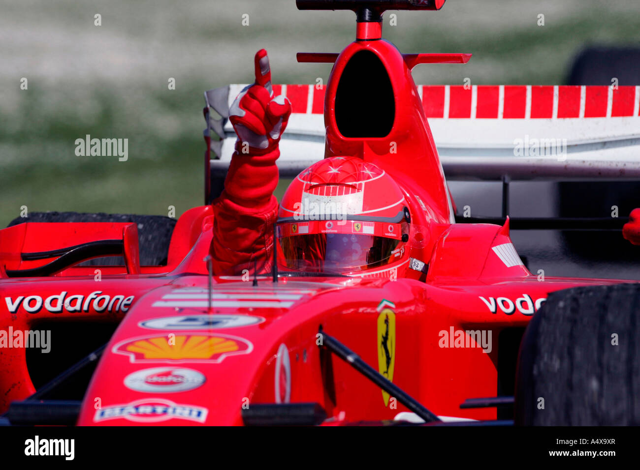 Michael Schumacher Ferrari célèbre. 2006 Formule 1, GP de Saint-Marin. Banque D'Images