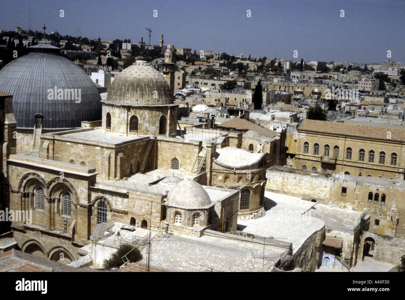 L'Église du Saint-Sépulcre à Jérusalem est identifiée comme la place de la crucifixion et de la tombe de Jésus de Nazareth. Construit au 4ème siècle. Banque D'Images