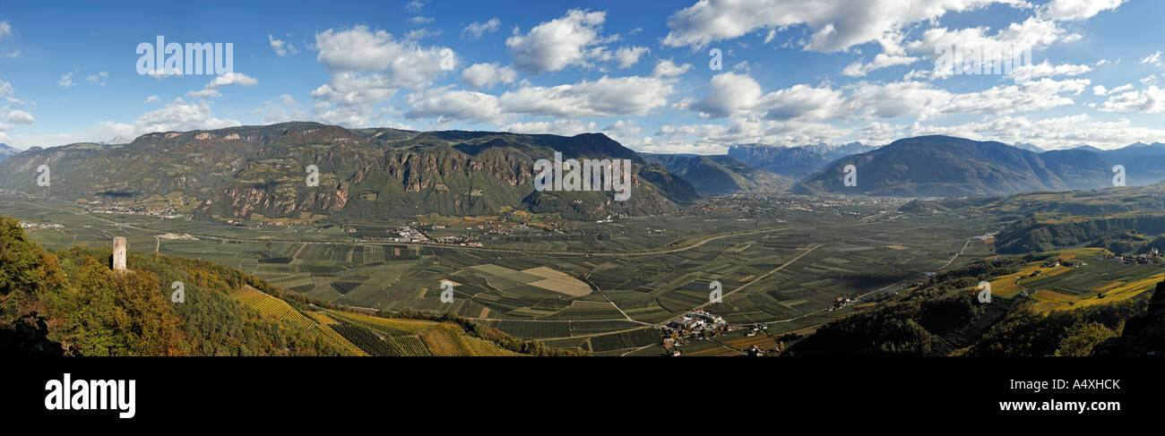 Vue du château hocheppan dans le bassin du Tyrol du Sud, Bolzano, Italie Banque D'Images