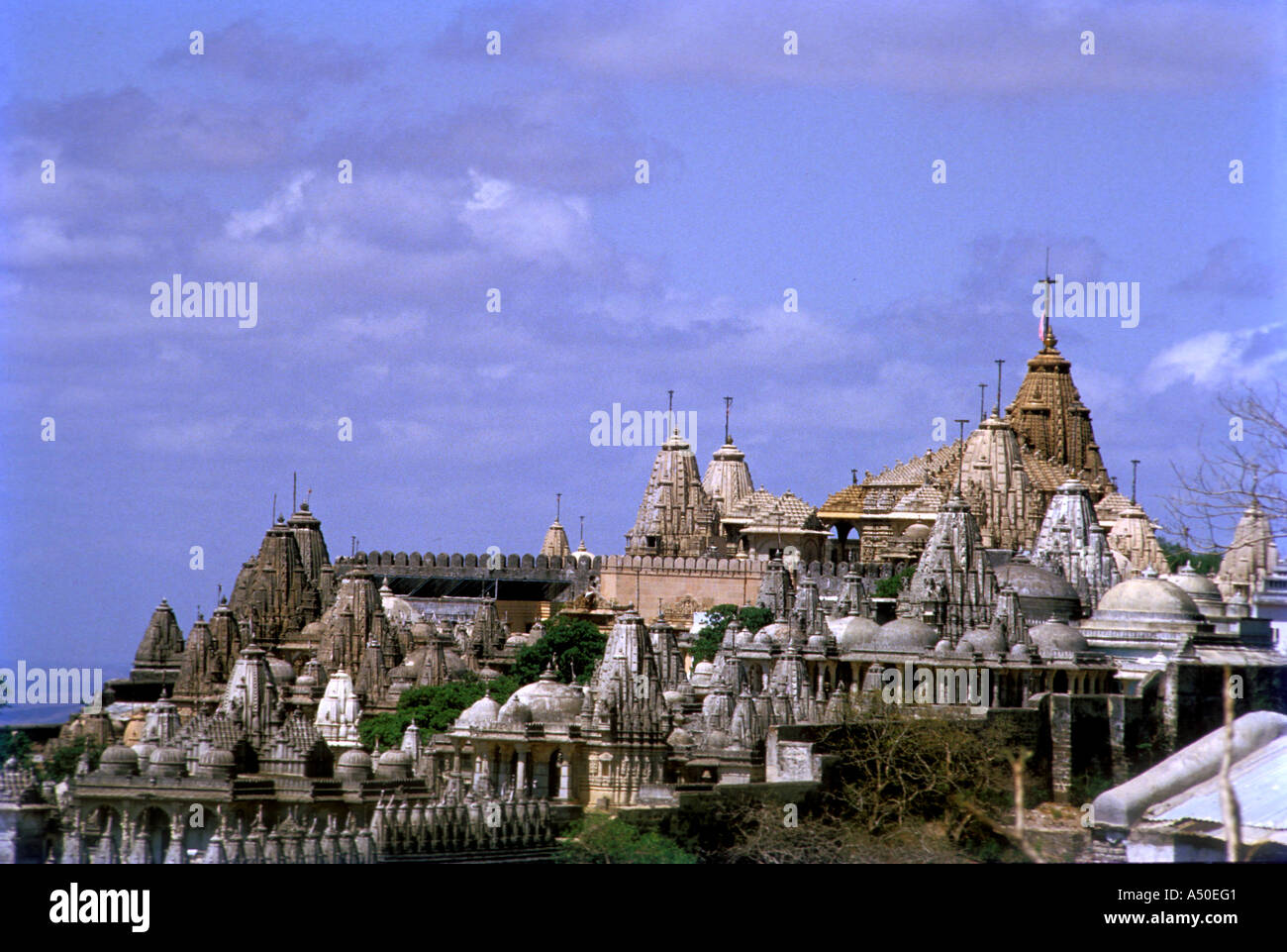 Vue aérienne d'un temple à Palitana au Gujarat, Inde Banque D'Images