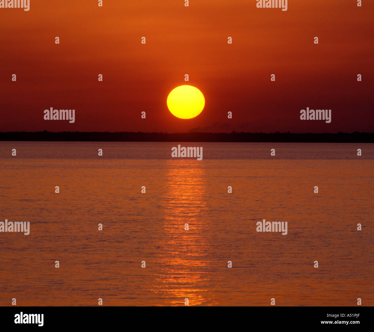 Ciel au coucher du soleil Banque D'Images