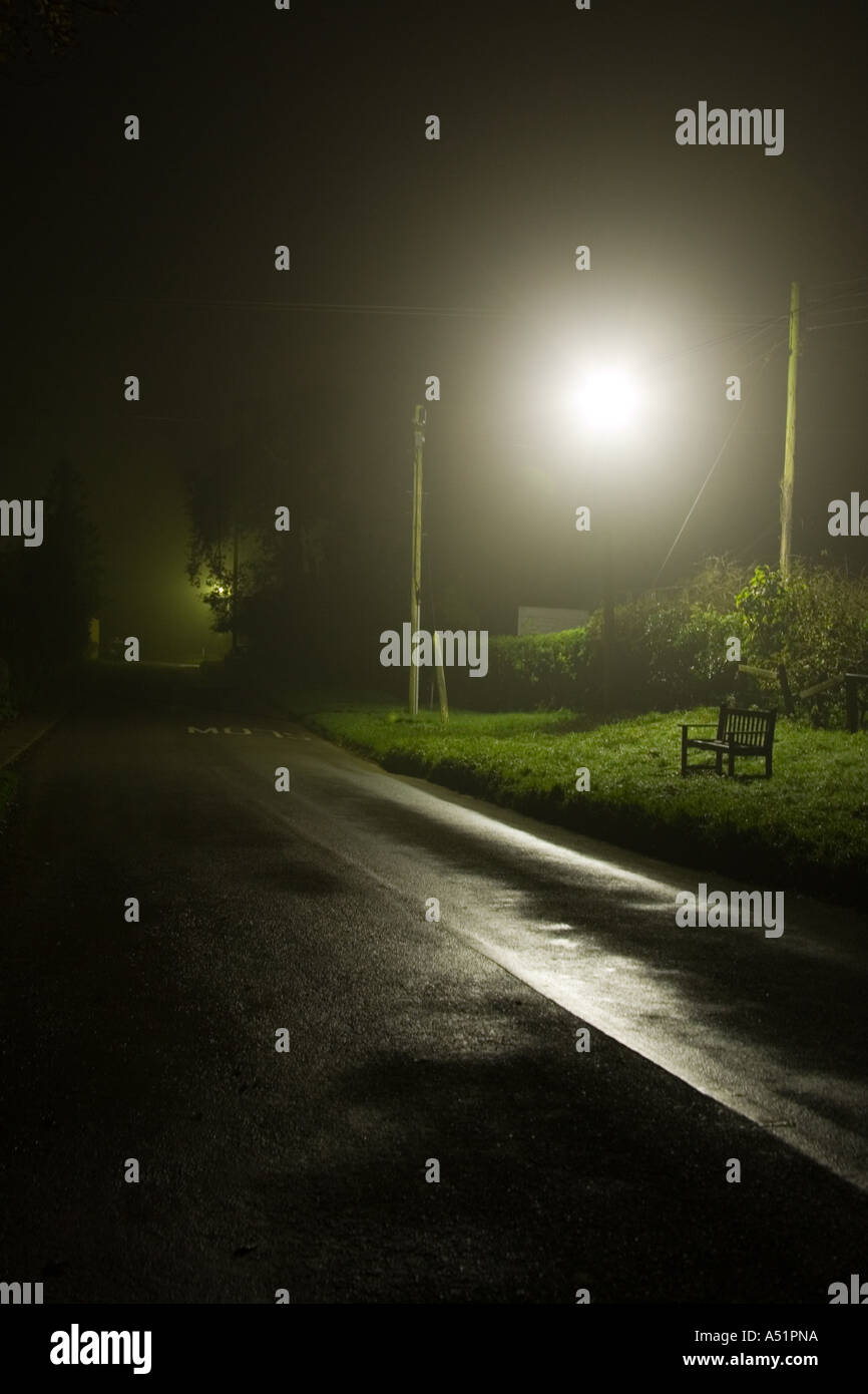 Village de Great Livermere dans le Suffolk, UK at night Banque D'Images