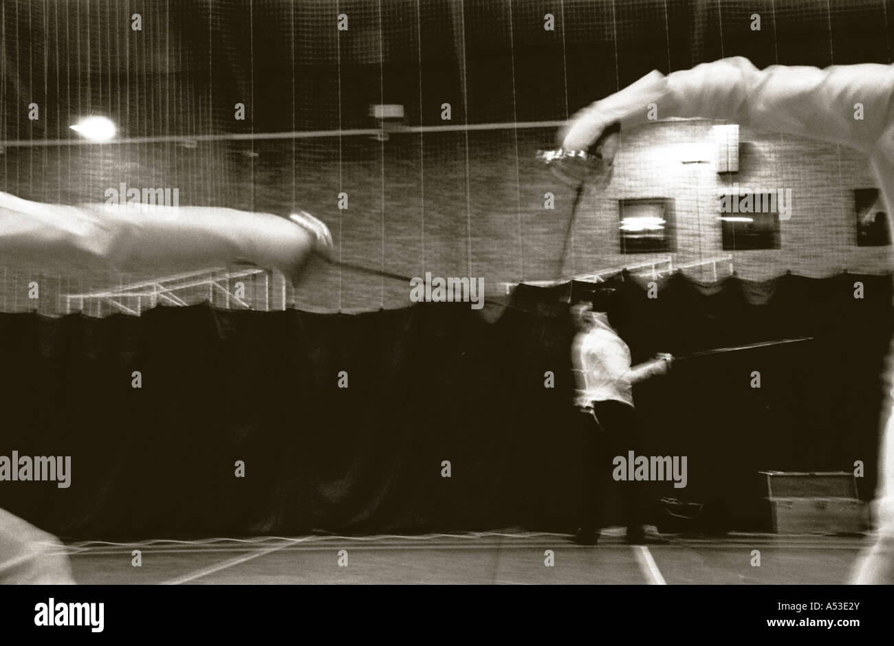 Image en noir et blanc teinté de deux tireurs en compétition à cshof. Banque D'Images