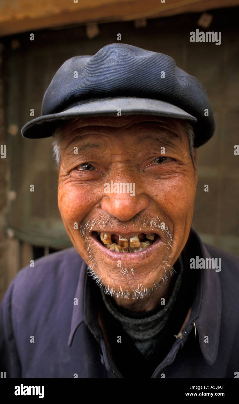 Painet ha1045 7109 Chine personnes âgées vieux village xian jialong sunshine shanxi pays économiquement développés, la culture au pays en développement, Banque D'Images