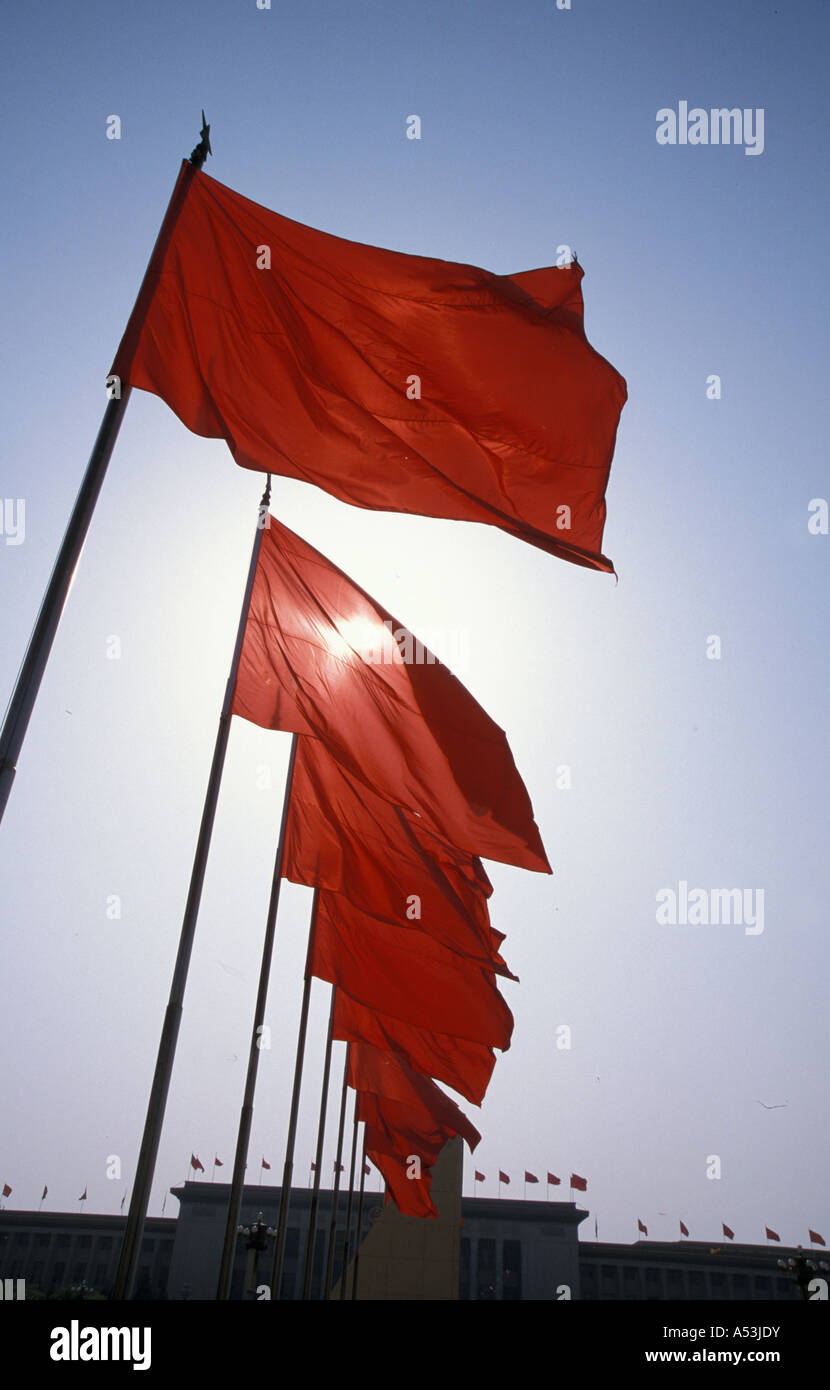 Painet ha1064 7137 Chine drapeaux rouges 1er mai place Tiananmen à Beijing au pays en développement Pays développés économiquement Banque D'Images