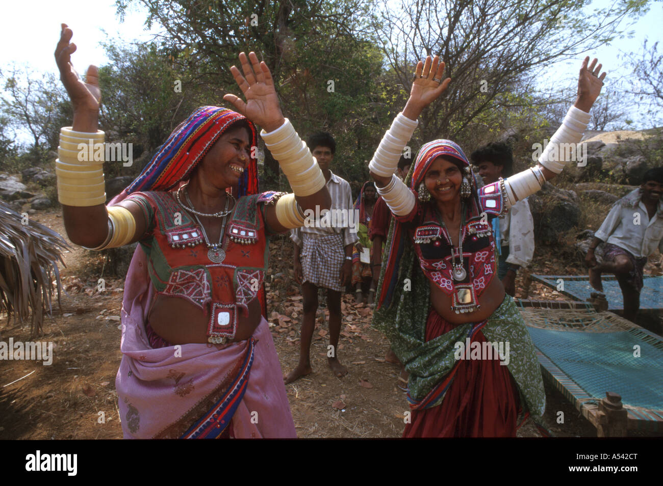 Painet ha2496 5332 lambada tribal danse femmes Inde Andhra Pradesh au pays en développement Pays développés économiquement Banque D'Images