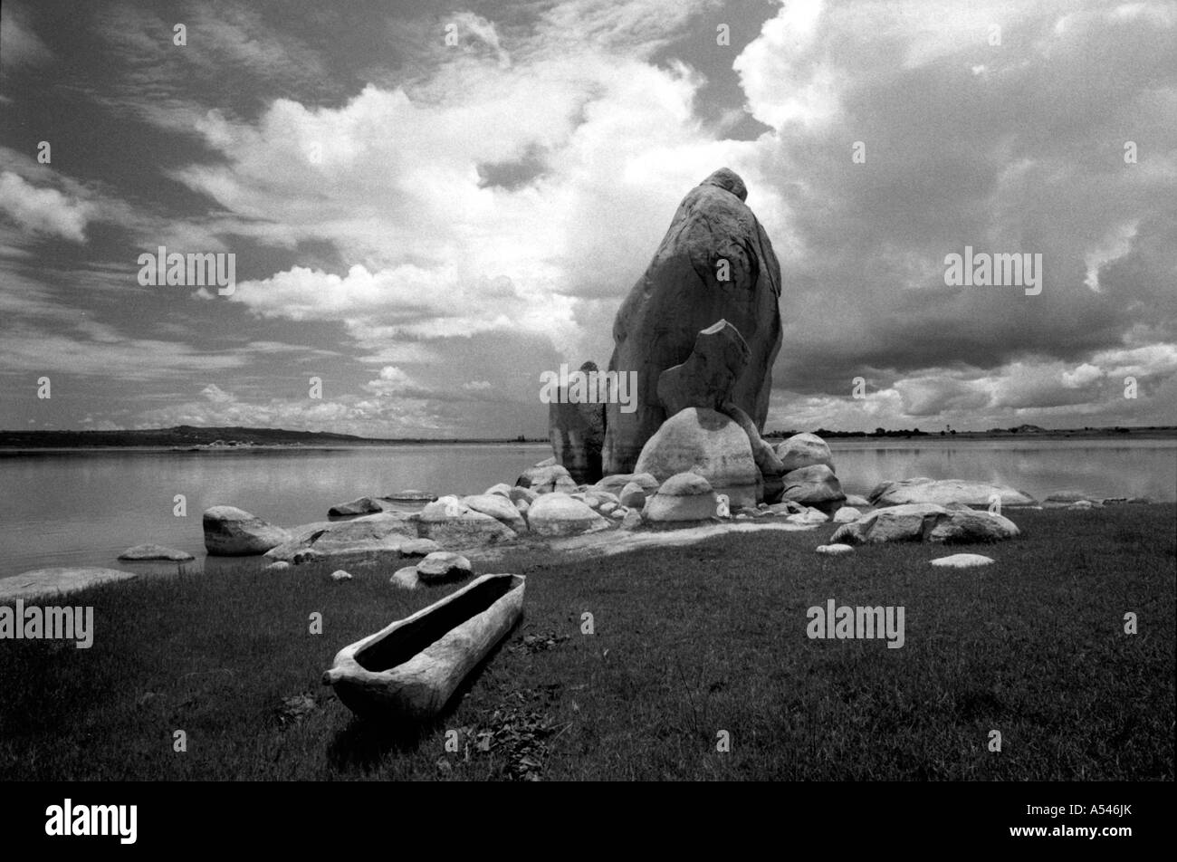 Painet hm1744 paysage noir et blanc singhida Tanzanie pays économiquement moins développés au pays en développement, la culture Banque D'Images