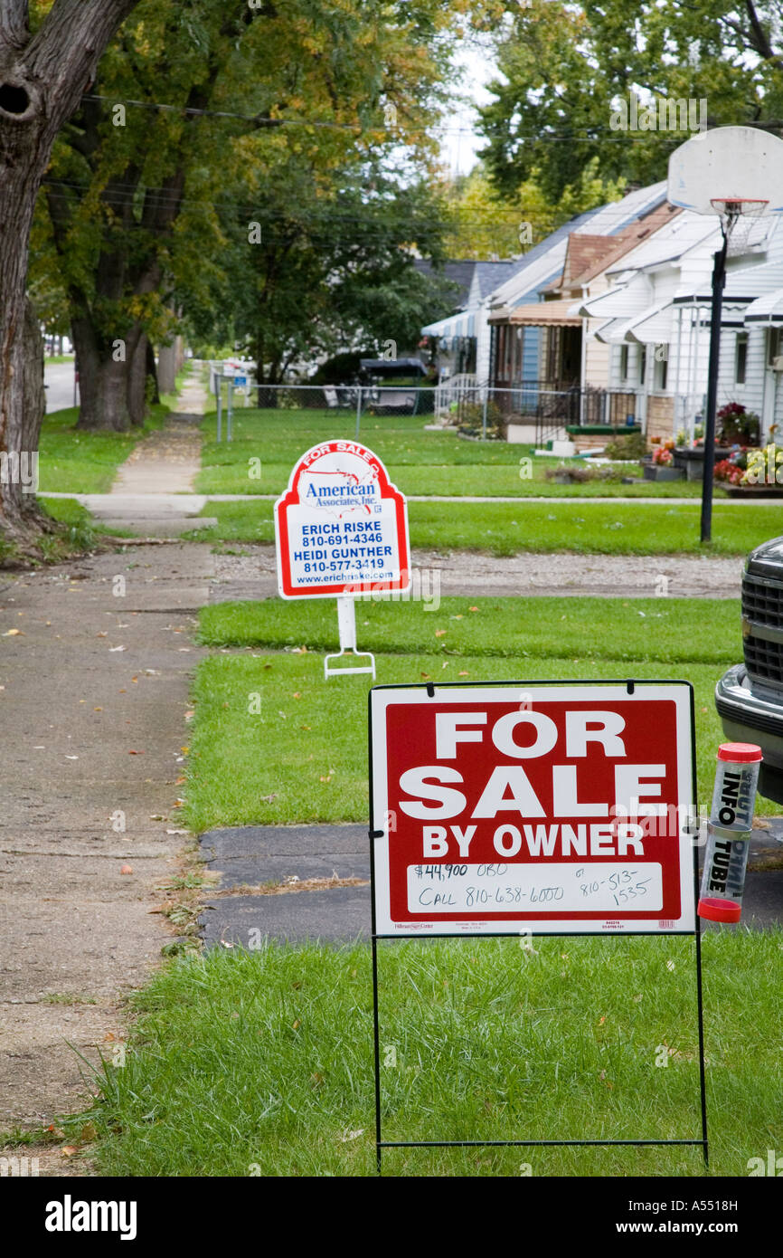 Flint Michigan beaucoup de maisons sont à vendre à la suite de licenciements et de la fermeture des usines automobiles de Flint Banque D'Images