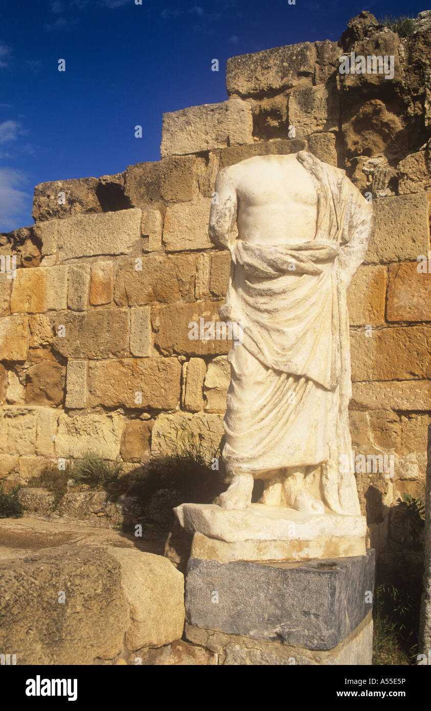 Statue romaine, le gymnase, les salamis Ruins, Gazi, Maqusa T.R.N.C., Chypre du Nord Banque D'Images