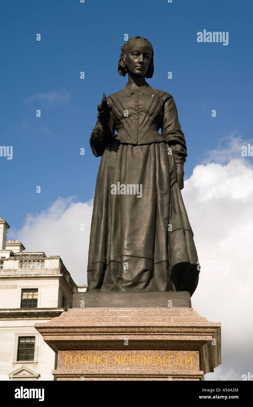 L'Angleterre. Londres. Statue de Florence Nightingale à Lower Regent Street Banque D'Images