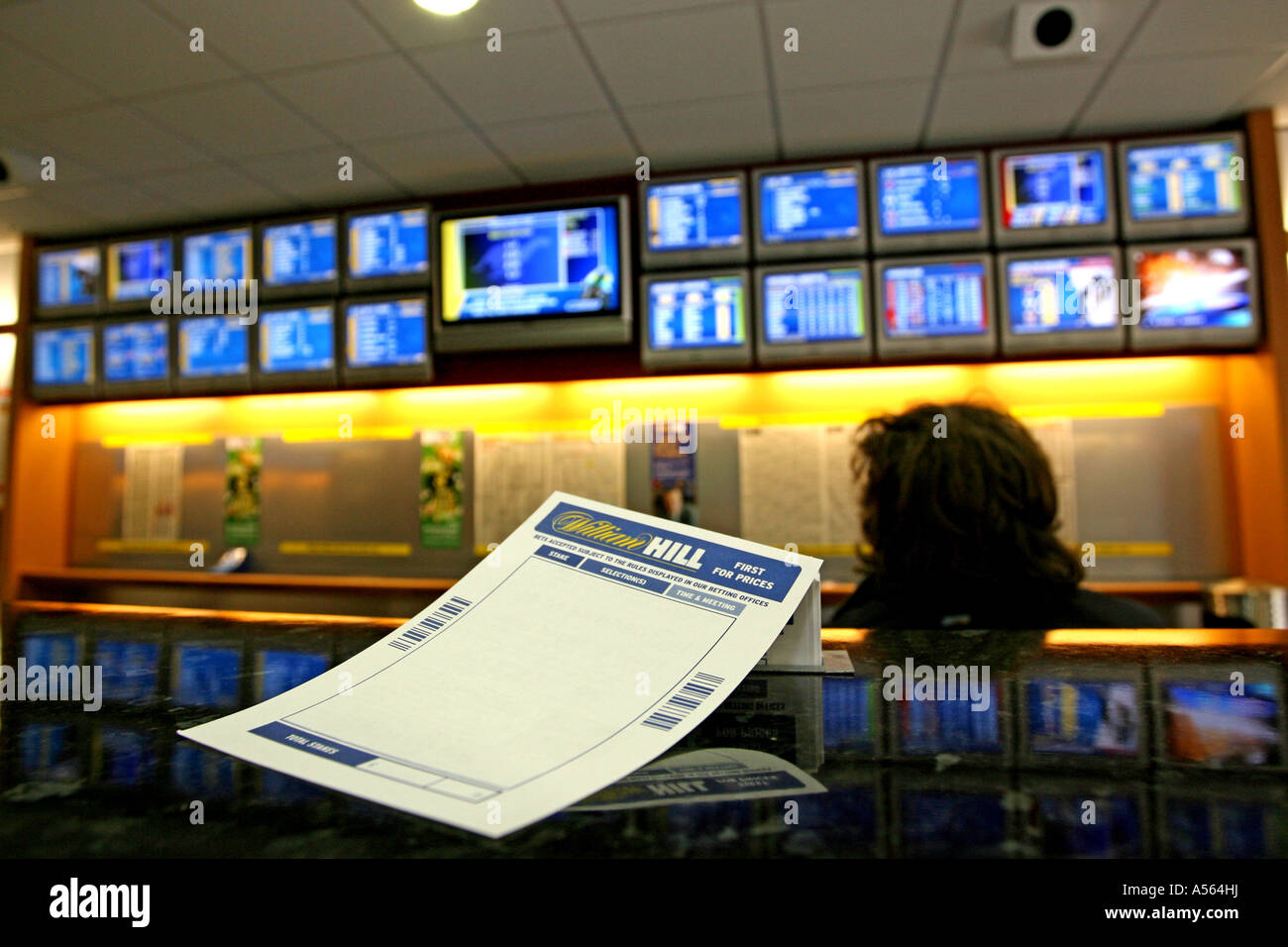 Moderne l'intérieur William Hill betting shop à Aberdeen, Écosse Banque D'Images