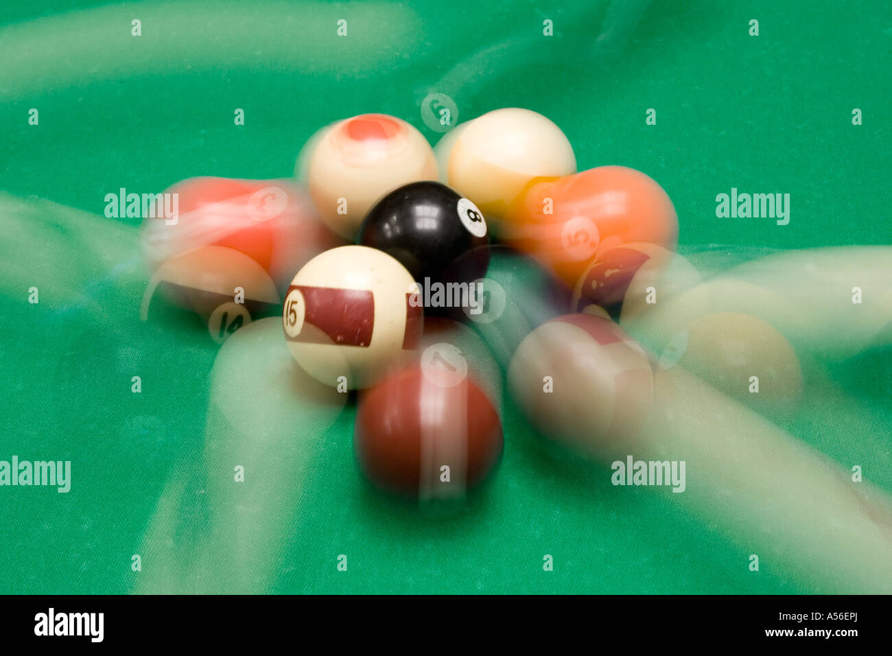 Boules colorées en mouvement. Banque D'Images