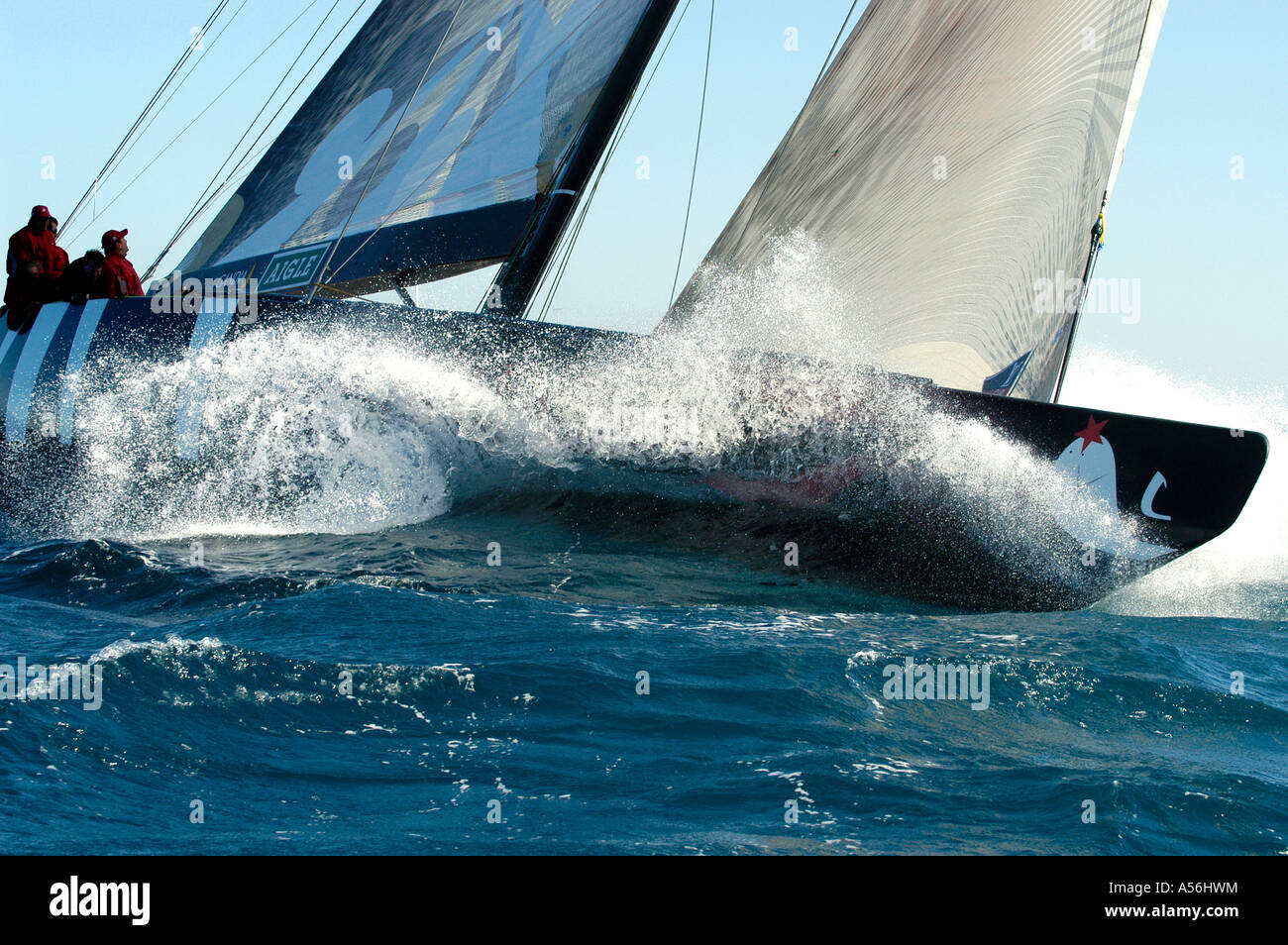 Le Defi France dans Louis Vuitton faire un splash dans la Loi 2 et ACT 3 course l'aperçu pour la coupe des Amériques 2007, Valence, Espagne Banque D'Images