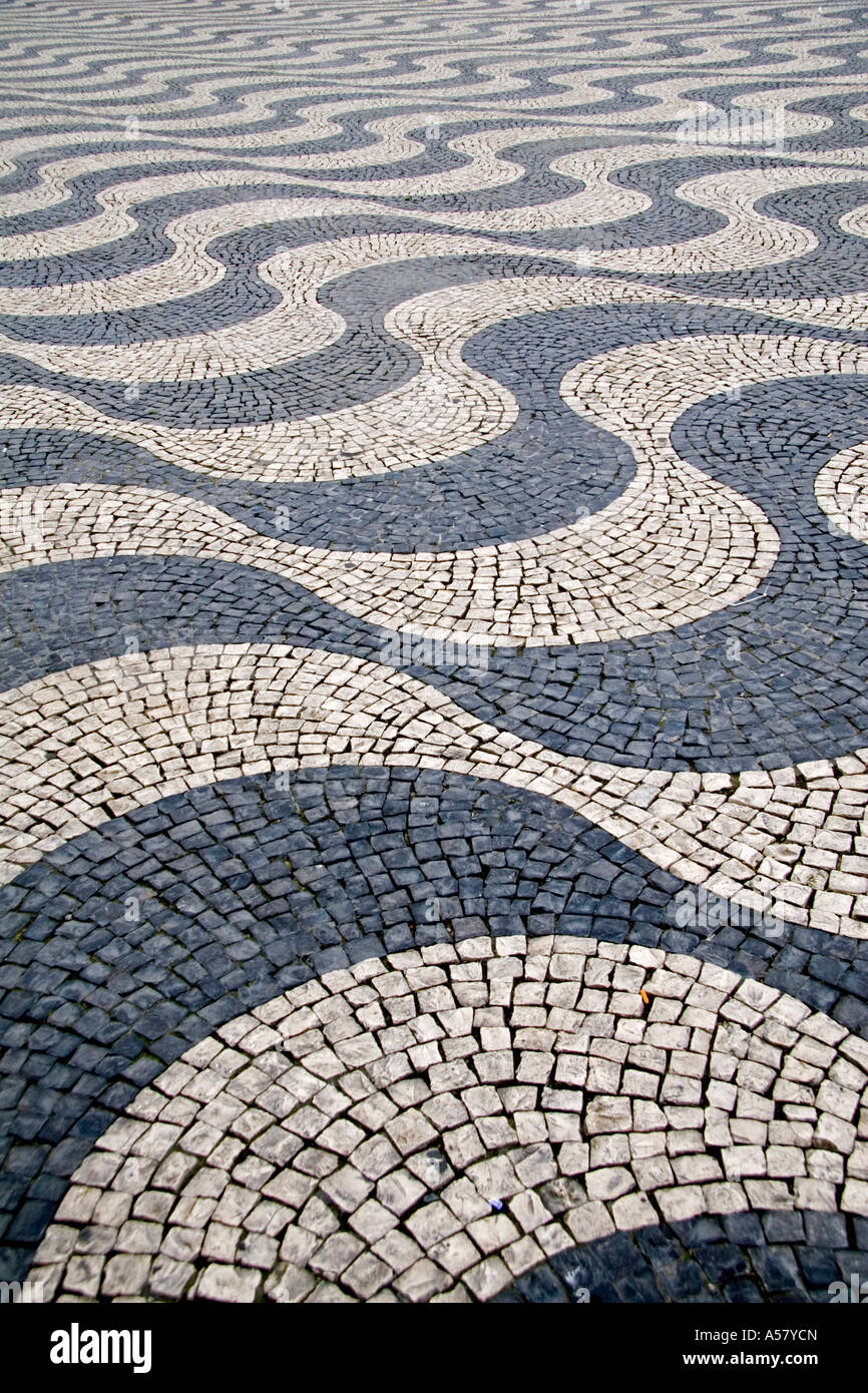 Mosaïque de la chaussée, Rossio, Praça Dom Pedro, Lisbonne, Portugal Banque D'Images
