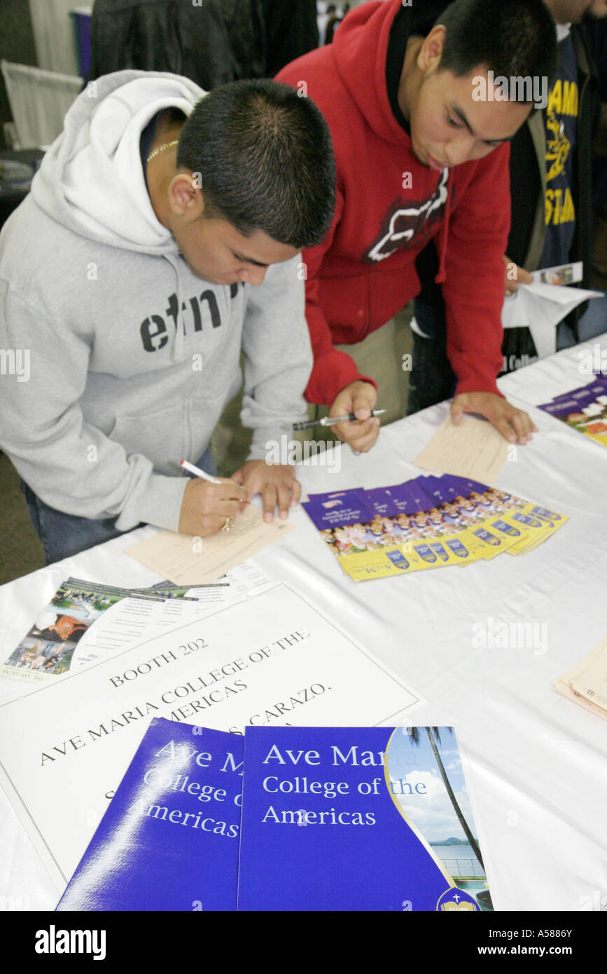 Miami Florida,National College Fair,enseignement supérieur,information,étudiants éducation élèves élèves élèves,planification de carrière,décision,direction,recruteur, Banque D'Images