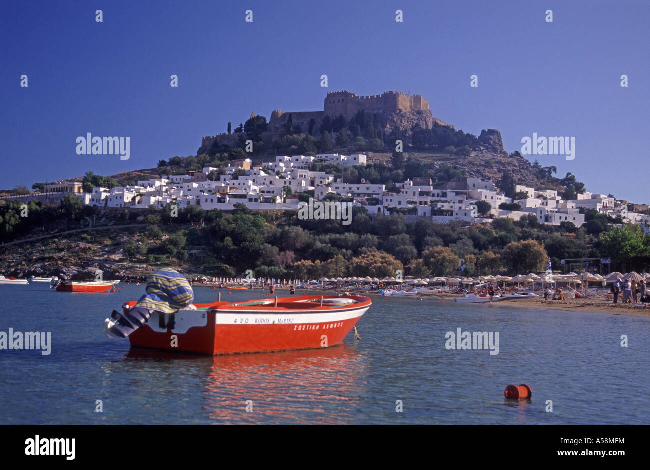 Lindos Bay et de l'Acropole, Mer Égée. La Grèce. XPL 4857-456 Banque D'Images