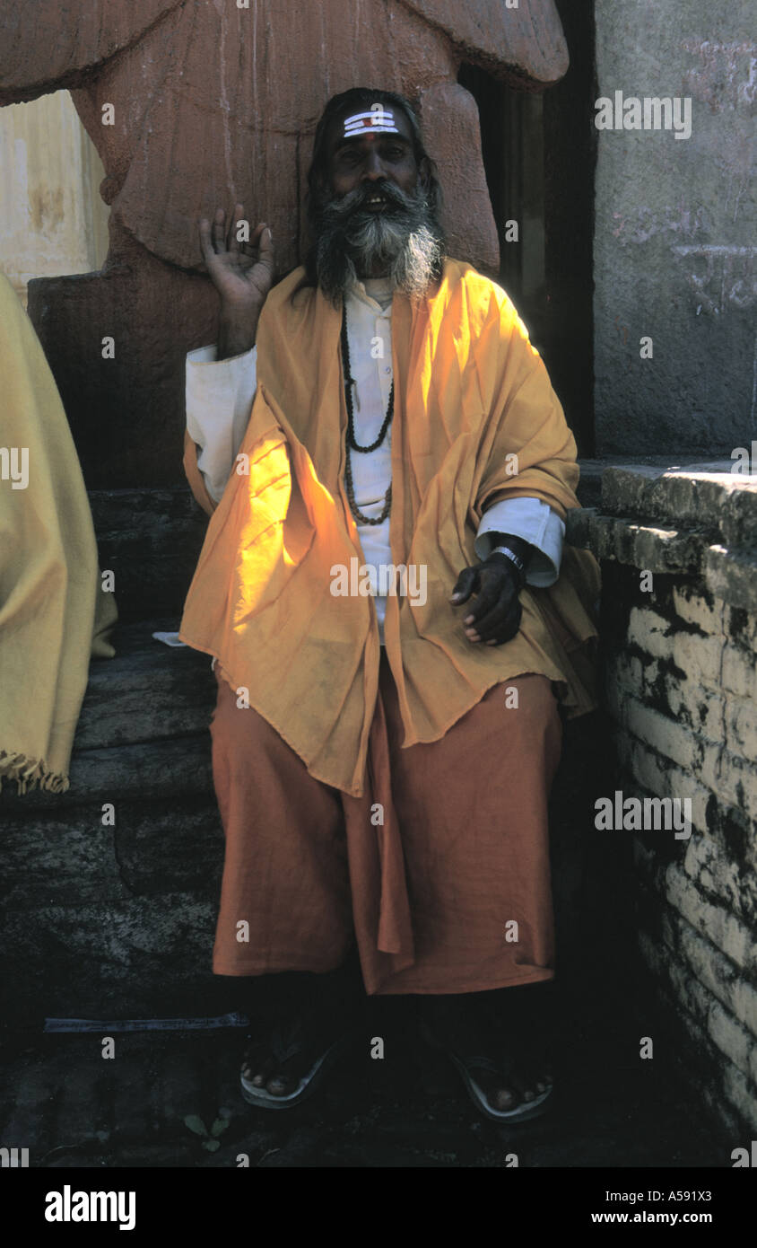 Sadhu ou saint homme Pashnupati à Kathmandou au Népal Banque D'Images