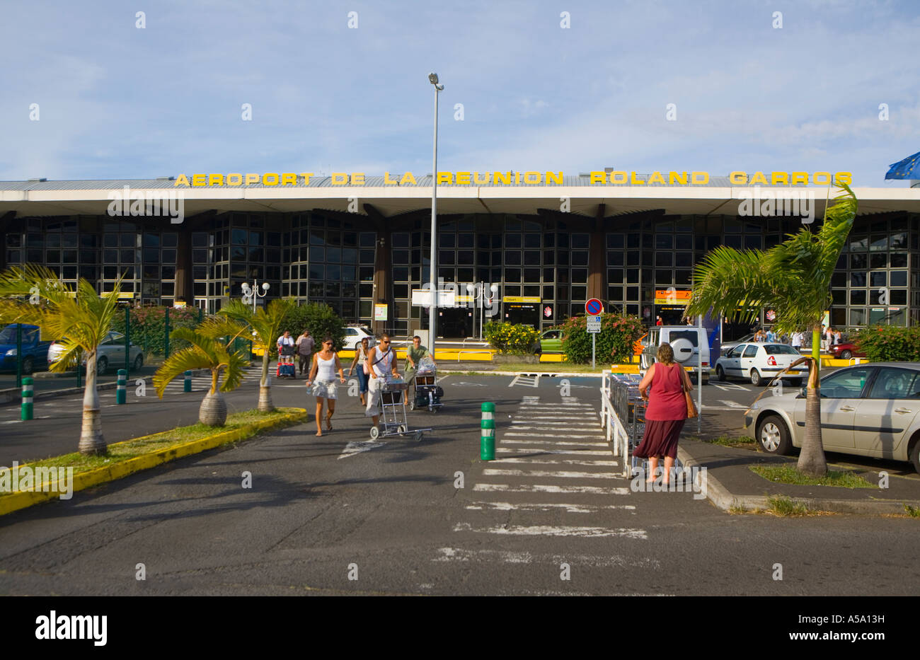 Aéroport roland garros Banque de photographies et d'images à haute  résolution - Alamy