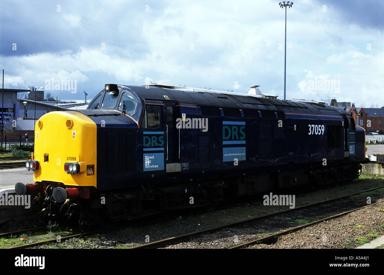 Services ferroviaires directs 37 locomotive, Norwich, Norfolk, Royaume-Uni. Banque D'Images