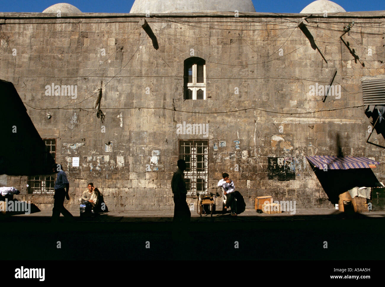 Gens rue aleppo Banque de photographies et d’images à haute résolution ...