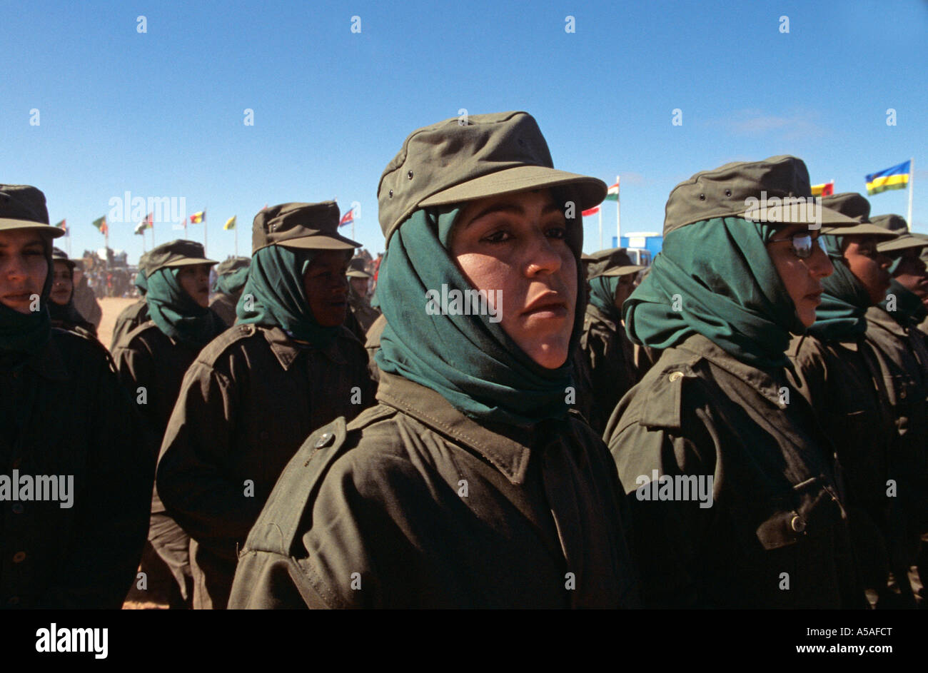 Les combattants du Front Polisario à Tindouf, l'ouest de l'Algérie Banque D'Images