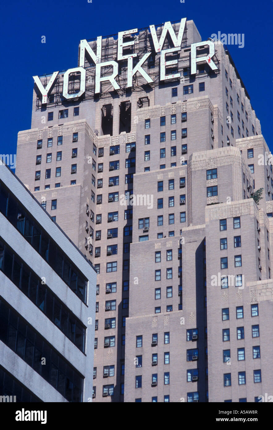 Le New Yorker Building New York nord Banque D'Images