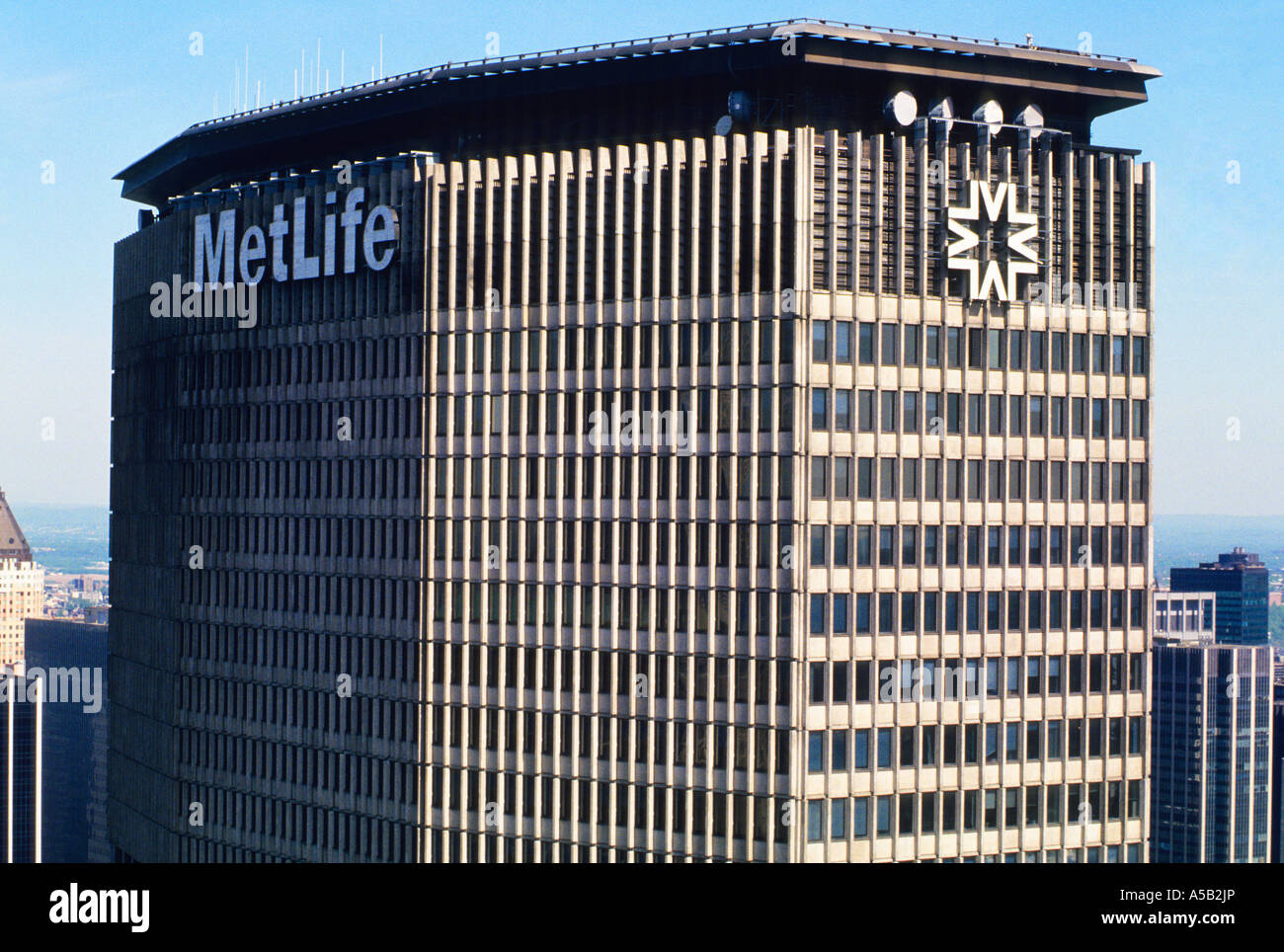 MetLife Building, New York, États-Unis, chevauche Park Avenue sur Grand Central Station. Un gratte-ciel moderniste du milieu du siècle achevé en 1963. Gros plan sur les USA Banque D'Images