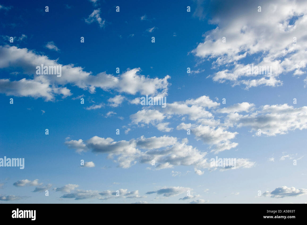 Vista inspiration des nuages et du ciel. Banque D'Images